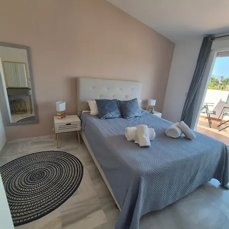 Marbella Costalita 1 度假居 *